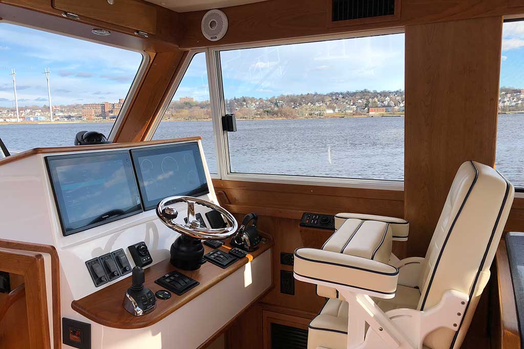new england yacht builders